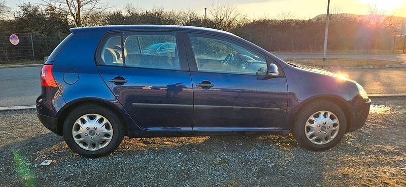 Gebraucht VW Golf IV 102 PS (75 kW) 2005 Blau Limousine
