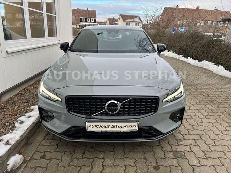 Gebraucht Volvo S60 Ultimate 250 PS (183 kW) 2023 Grau Limousine