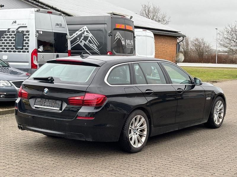 Gebraucht BMW 530 Performance 258 PS (189 kW) 2014 Schwarz Kombi