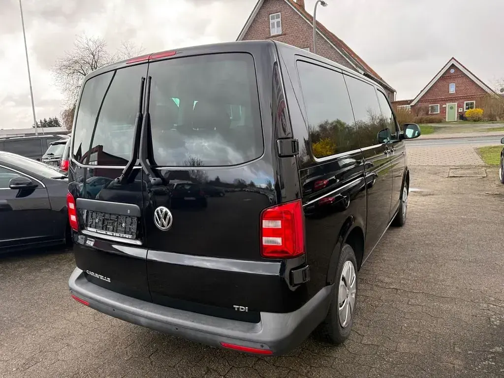Gebraucht VW Caravelle 102 PS (75 kW) 2017 Schwarz Van