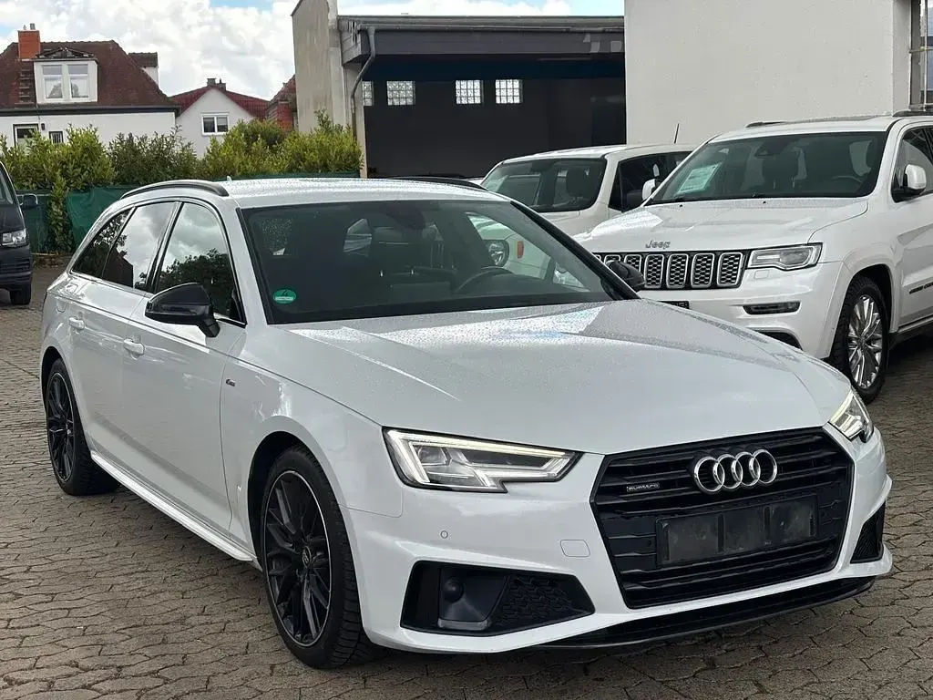 Używany Audi A4 S-Line 190 KM (139 kW) 2018 Biały Kombi