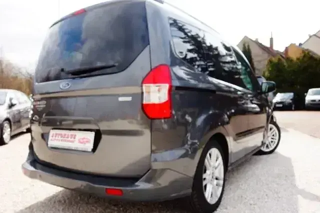 Gebraucht Ford Tourneo Courier Titanium 101 PS (74 kW) 2019 Grau Van / Kleinbus