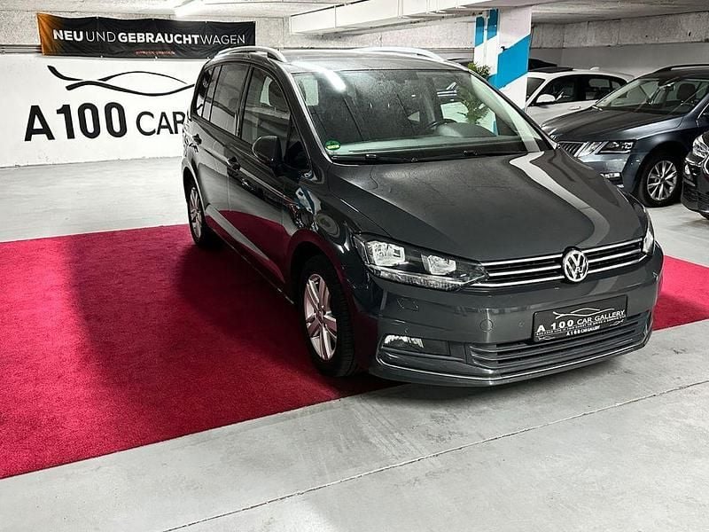 Anthrazit Gebraucht 2018 VW Touran Sound Van / Kleinbus | 14.999 € (Guter Preis) - Bild 1/4