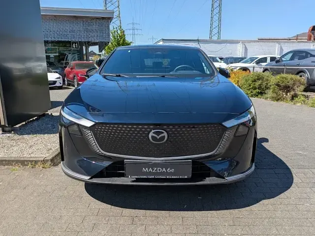 Neu Mazda 6e Takumi-Line 189 kW (258 PS) 2026 Blau Limousine