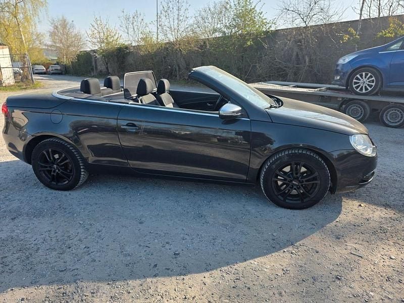 Gebraucht VW Eos 140 PS (102 kW) 2009 Braun Cabrio