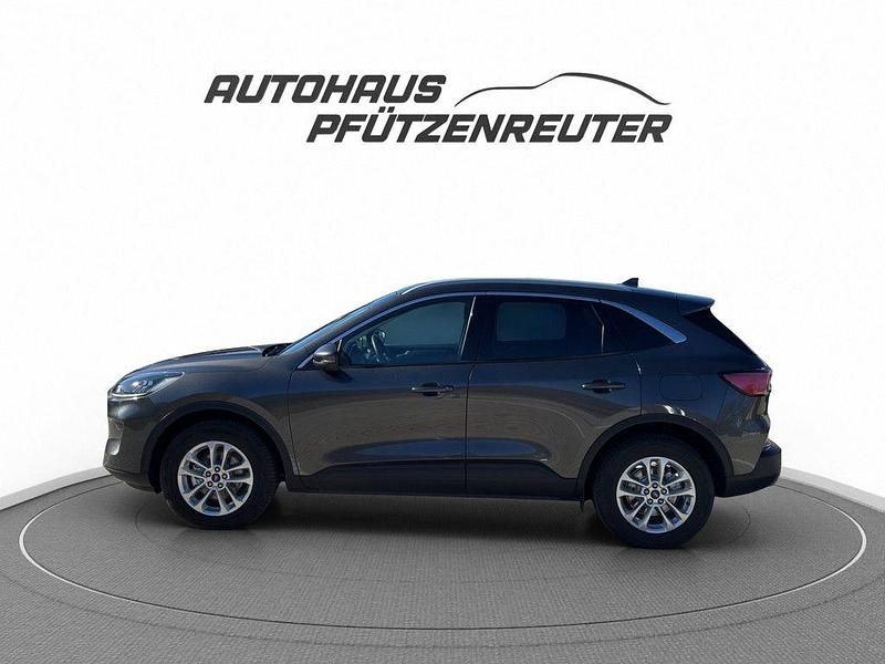 Gebraucht Ford Kuga Titanium 190 PS (139 kW) 2022 Grau SUV