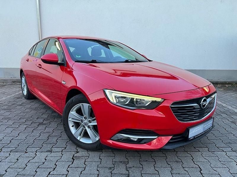Gebraucht Opel Insignia Edition 180 PS (132 kW) 2017 Rot Limousine