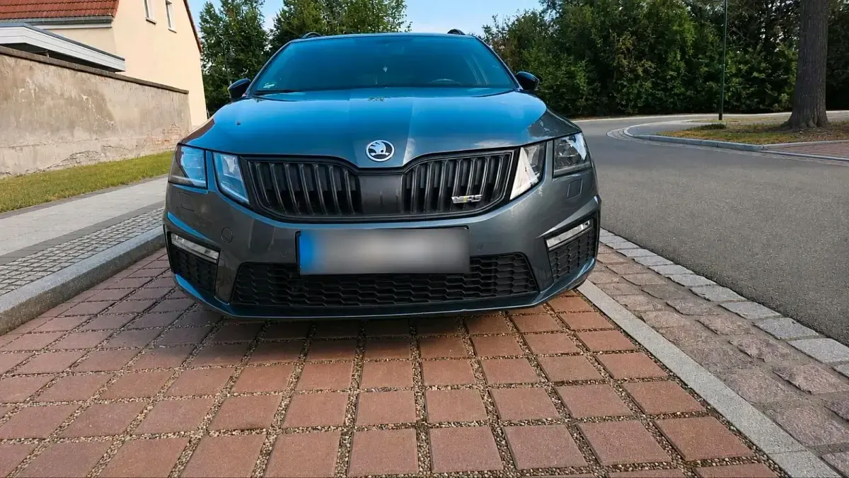 Gebraucht Skoda Octavia RS 230 PS (169 kW) 2017 Grau Kombi