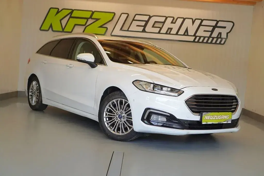 Gebraucht Ford Mondeo Titanium 150 PS (110 kW) 2021 Weiß Limousine