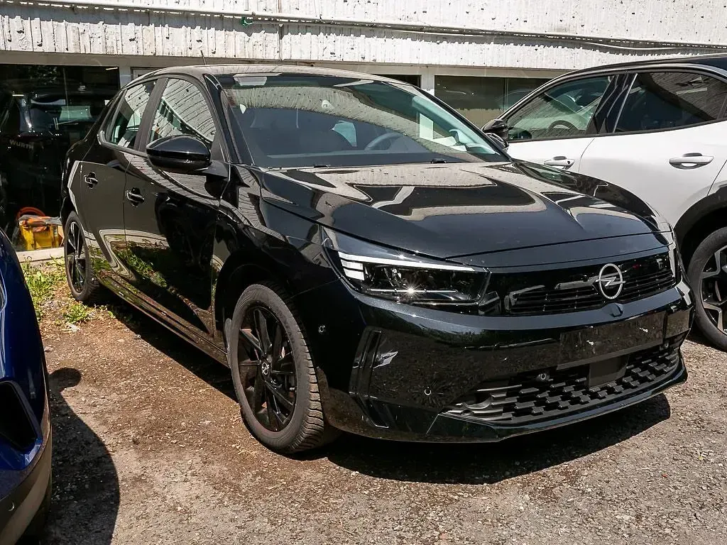 Gebraucht Opel Corsa Basis 101 PS (74 kW) 2024 Schwarz Kleinwagen