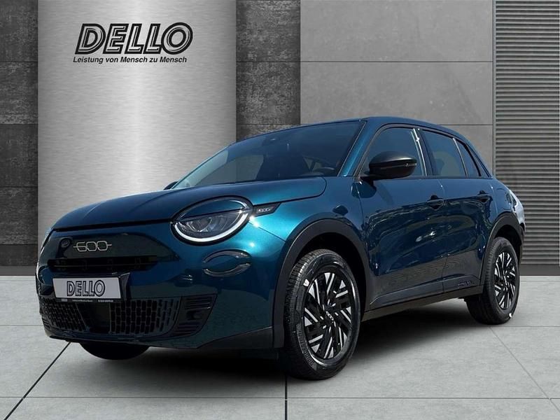 Cinema schwarz Neu 2025 Fiat 600 Kleinwagen | 18.990 € - Bild 1/4