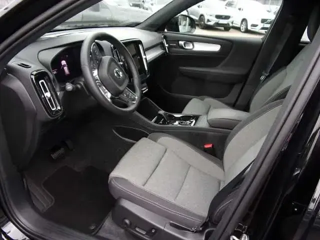 Gebraucht Volvo XC40 120 PS (88 kW) 2024 SUV