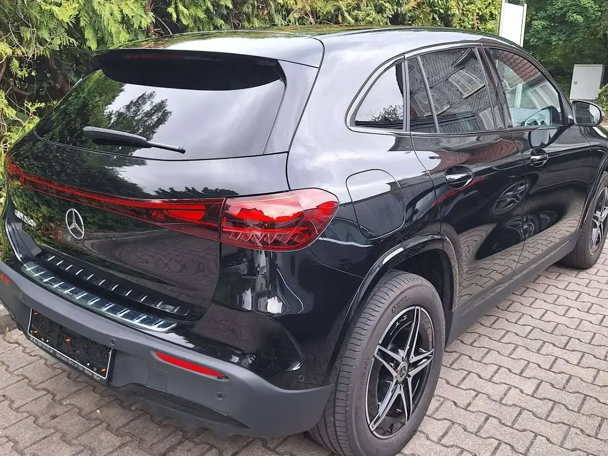 Gebraucht Mercedes EQA250+ AMG line 139 kW (190 PS) 2025 Schwarz SUV