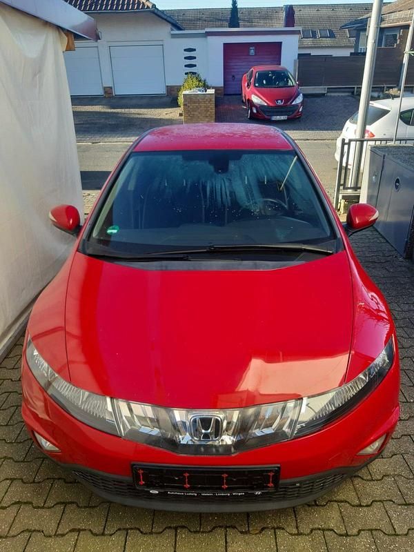 Rot Gebraucht 2008 Honda Civic Limousine | 3.500 € (Fairer Preis) - Bild 1/4