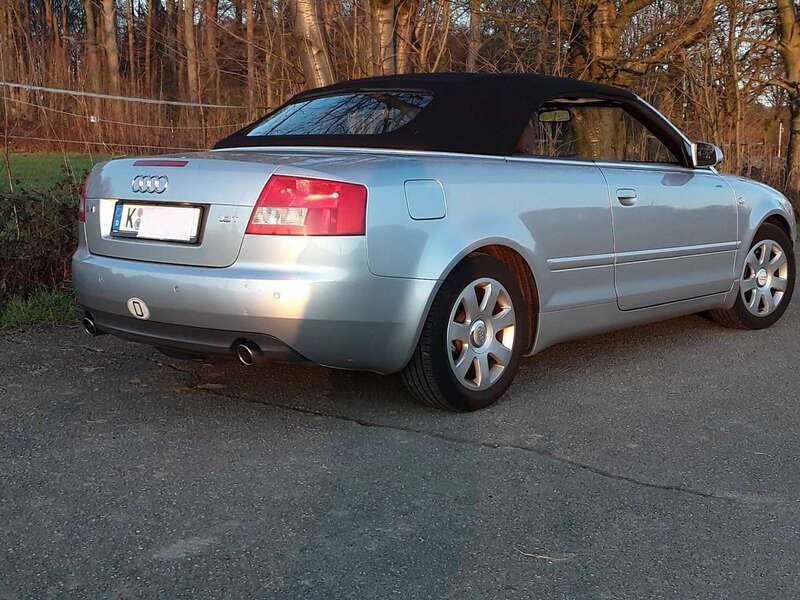 Silber Gebraucht 2003 Audi A4 Cabriolet Business Cabrio | 5.800 € - Bild 1/4