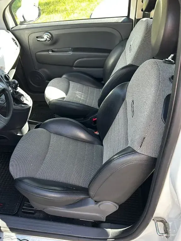Gebraucht Fiat 500 Lounge 69 PS (50 kW) 2012 Weiß Cabrio