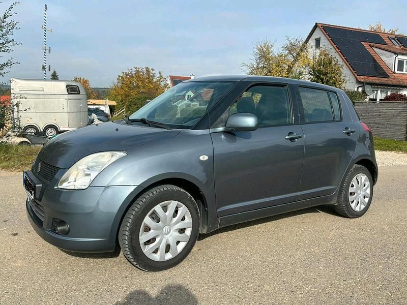 Blau Gebraucht 2006 Suzuki Swift Kleinwagen | 2.100 € (Guter Preis) - Bild 1/4