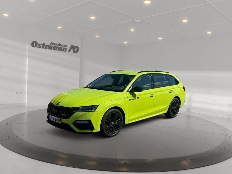 Grün Gebraucht 2024 Skoda Octavia RS Kombi | 34.987 € (Superpreis) - Bild 1/4