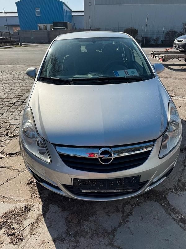 Gebraucht Opel Corsa 80 PS (58 kW) 2007 Silber Kleinwagen