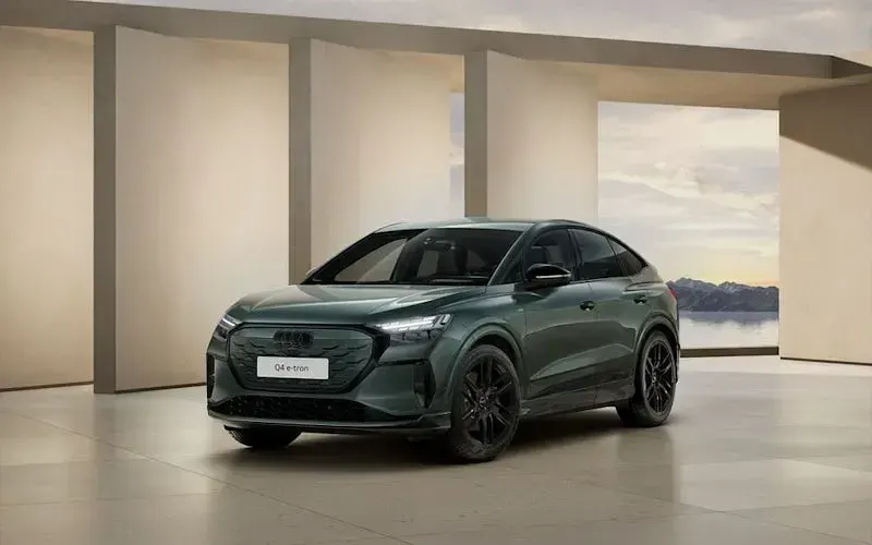 Neu Audi Q4 Sportback e-tron Performance 210 kW (286 PS) 2026 Grün SUV