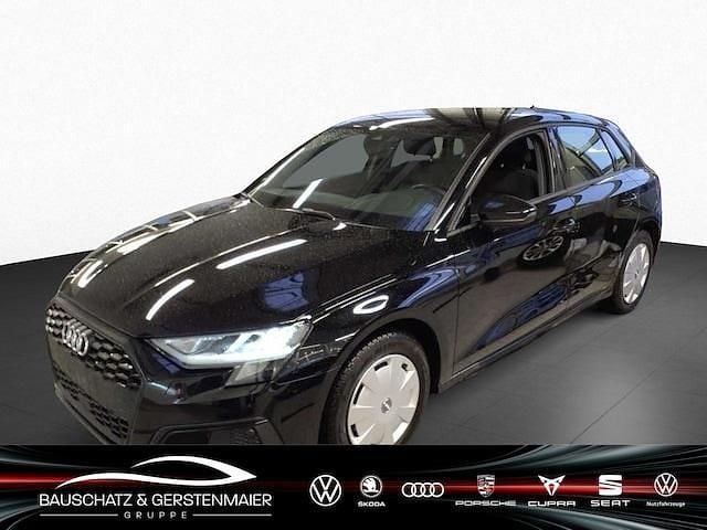 Brillantschwarz Gebraucht 2021 Audi A3 Sportback g-tron Design Kleinwagen | 17.880 € - Bild 1/4