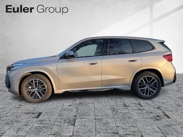 Gebraucht BMW iX1 Performance 230 kW (313 PS) 2023 Spacesilber metallic SUV
