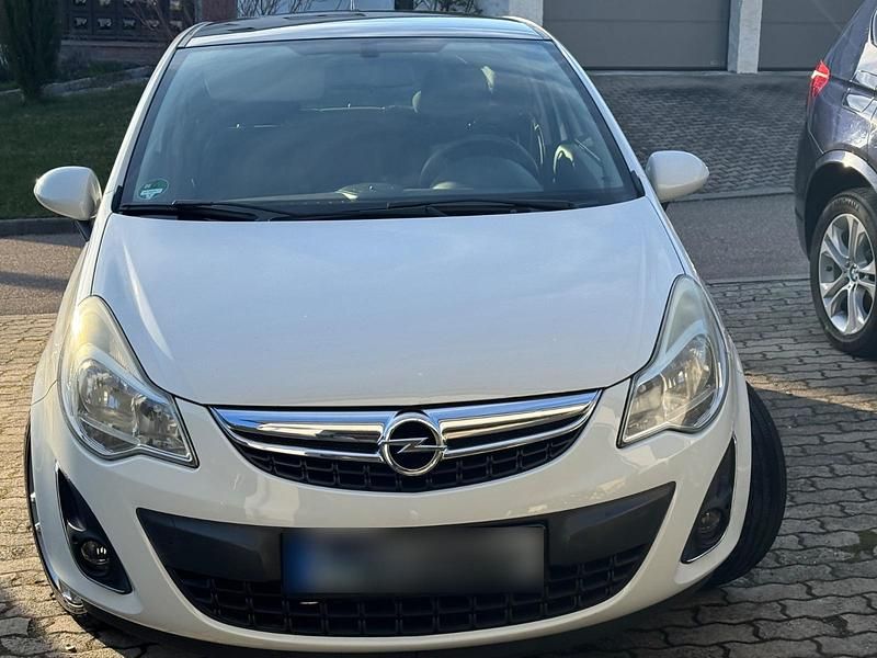 Gebraucht Opel Corsa 87 PS (63 kW) 2012 Weiß Kleinwagen