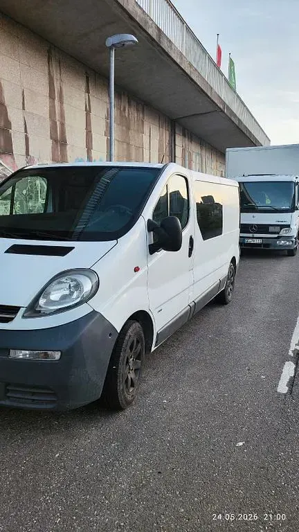 Gebraucht Opel Vivaro 101 PS (74 kW) 2006 Weiß Van / Kleinbus