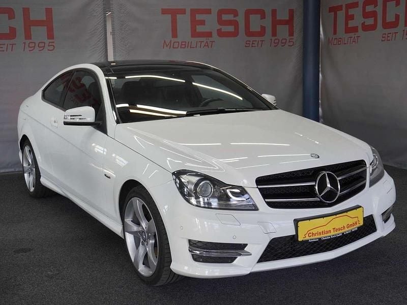 Gebraucht Mercedes C180 Edition 156 PS (114 kW) 2014 Weiß Coupé