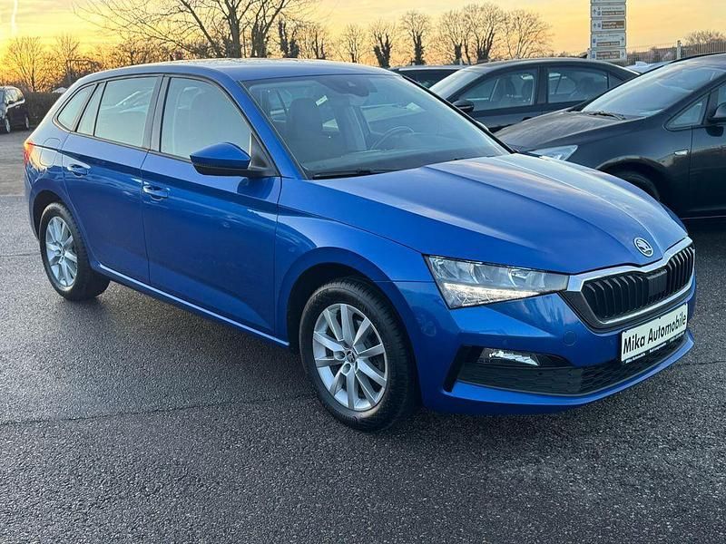 Gebraucht Skoda Scala Ambition 150 PS (110 kW) 2020 Blau Kleinwagen