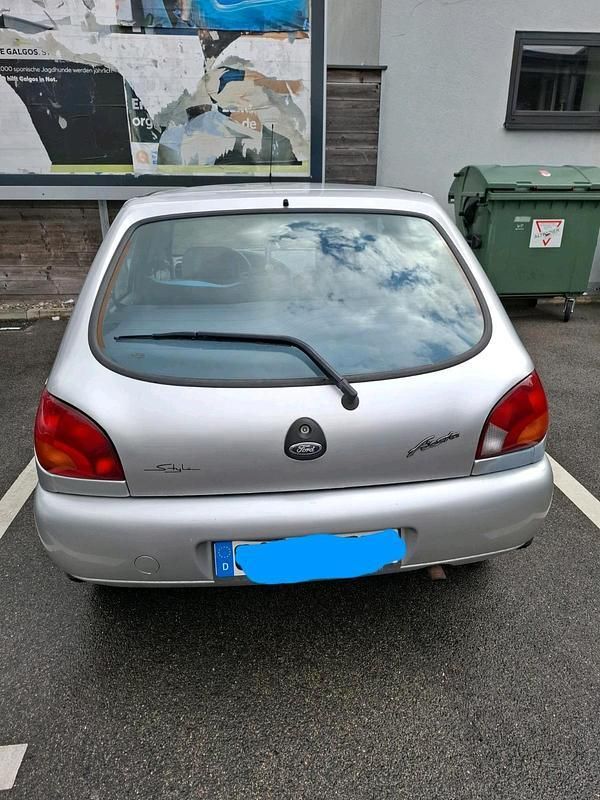 Silber Gebraucht 1998 Ford Fiesta Kleinwagen | 500 € (Guter Preis) - Bild 1/4