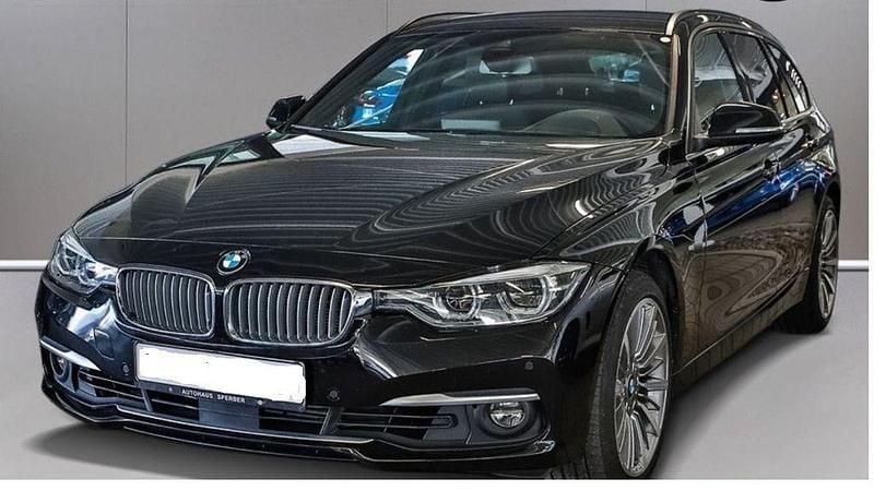Gebraucht BMW 330 Luxury Line 258 PS (189 kW) 2019 Schwarz Kombi