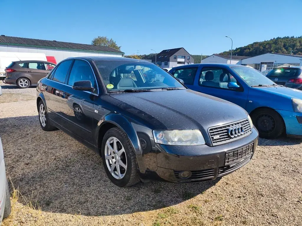 Gebraucht Audi A4 131 PS (96 kW) 2004 Schwarz Limousine