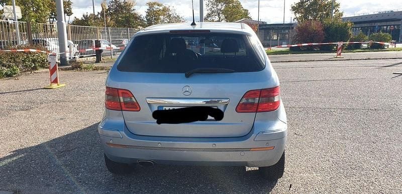Gebraucht Mercedes B200 140 PS (102 kW) 2005 Van / Kleinbus
