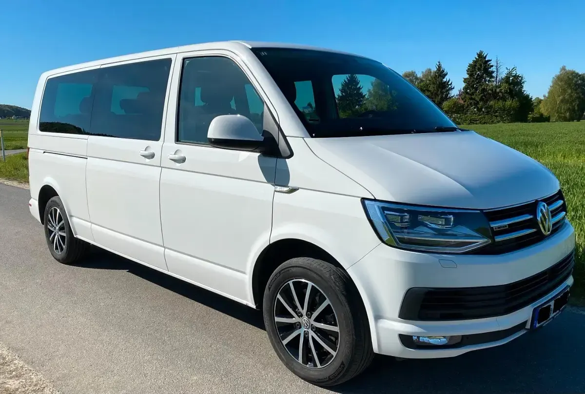 Gebraucht VW Multivan Comfortline 199 PS (146 kW) 2018 Weiß Van / Kleinbus