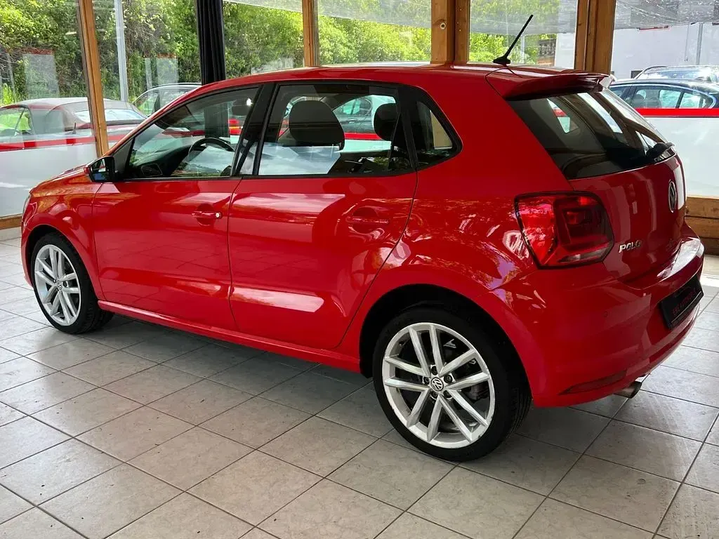 Gebraucht VW Polo Highline 90 PS (66 kW) 2014 Rot Limousine