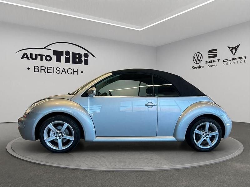 Gebraucht VW New Beetle Highline 102 PS (75 kW) 2005 Reflex silber metallic (metallic) Kleinwagen