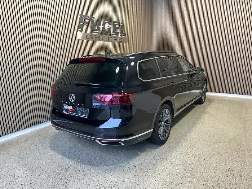 Gebraucht VW Passat GTE 218 PS (160 kW) 2020 Deep black perleffekt Kombi