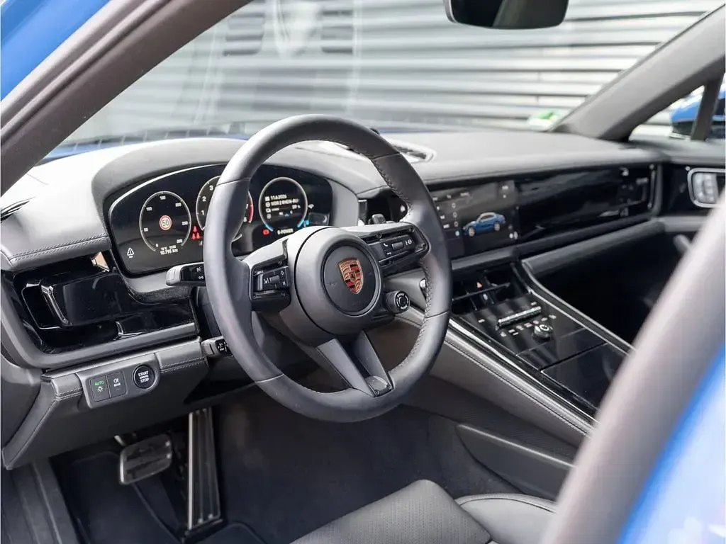 Gebraucht Porsche Panamera 4 470 PS (345 kW) 2025 Blau Kleinwagen