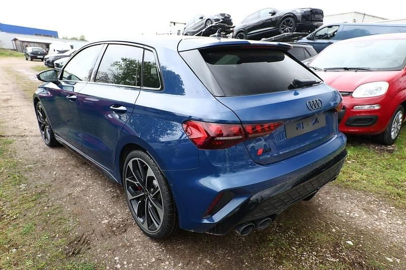 Neu Audi S3 Ambiente 333 PS (244 kW) 2025 Ascariblau metallic Limousine