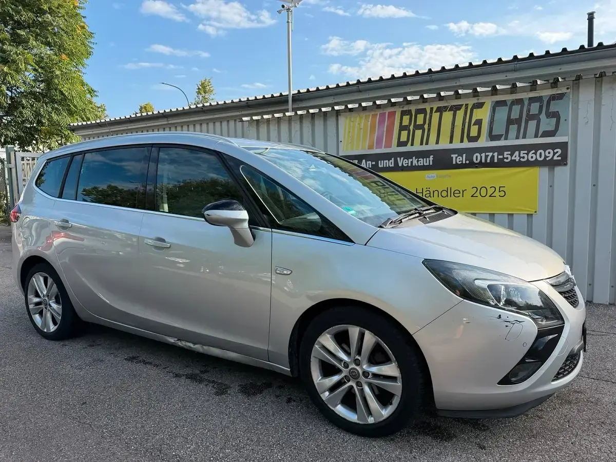 Gebraucht Opel Zafira Tourer 140 PS (102 kW) 2012 Weiß Van / Kleinbus