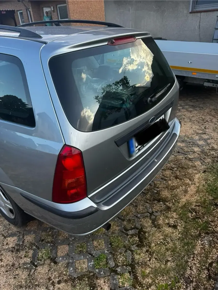 Gebraucht Ford Focus 101 PS (74 kW) 2003 Silber Kombi