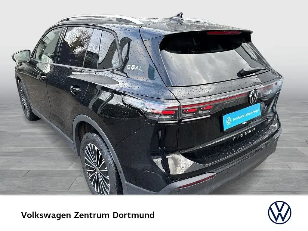 Gebraucht VW Tiguan Goal 193 PS (141 kW) 2025 Grenadillschwarz metallic SUV