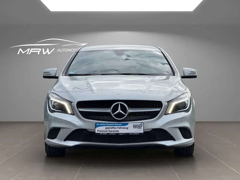 Gebraucht Mercedes CLA180 Shooting Brake 122 PS (89 kW) 2016 Silber Kombi