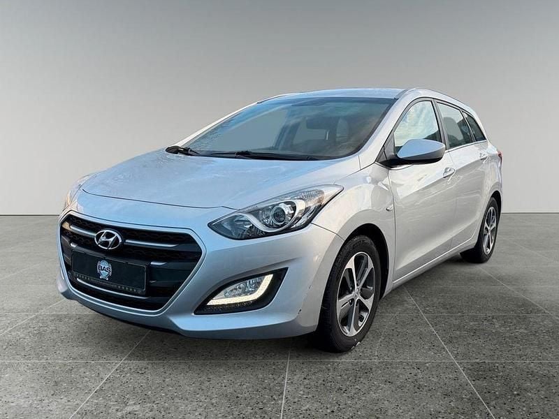 Gebraucht Hyundai i30 135 PS (99 kW) 2016 Silber Kombi