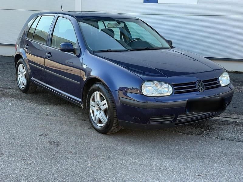 Gebraucht VW Golf IV 116 PS (85 kW) 2003 Blau Limousine