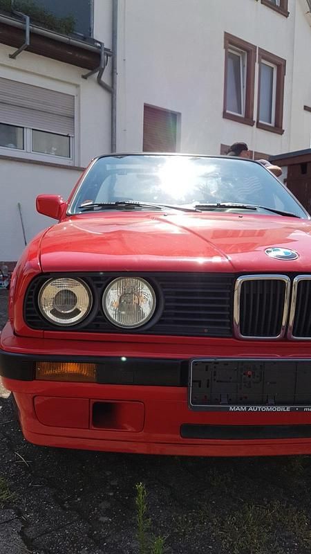 Rot Gebraucht 1990 BMW 316 Cabrio | 12.000 € - Bild 1/4