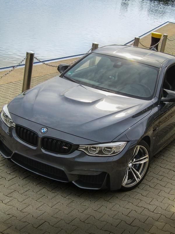 Grau Gebraucht 2014 BMW M4 Coupé | 41.800 € (Guter Preis) - Bild 1/4