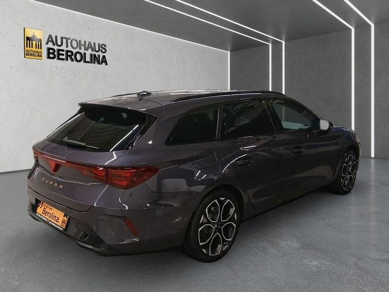 Neu Cupra Leon 150 PS (110 kW) 2026 Violett Limousine