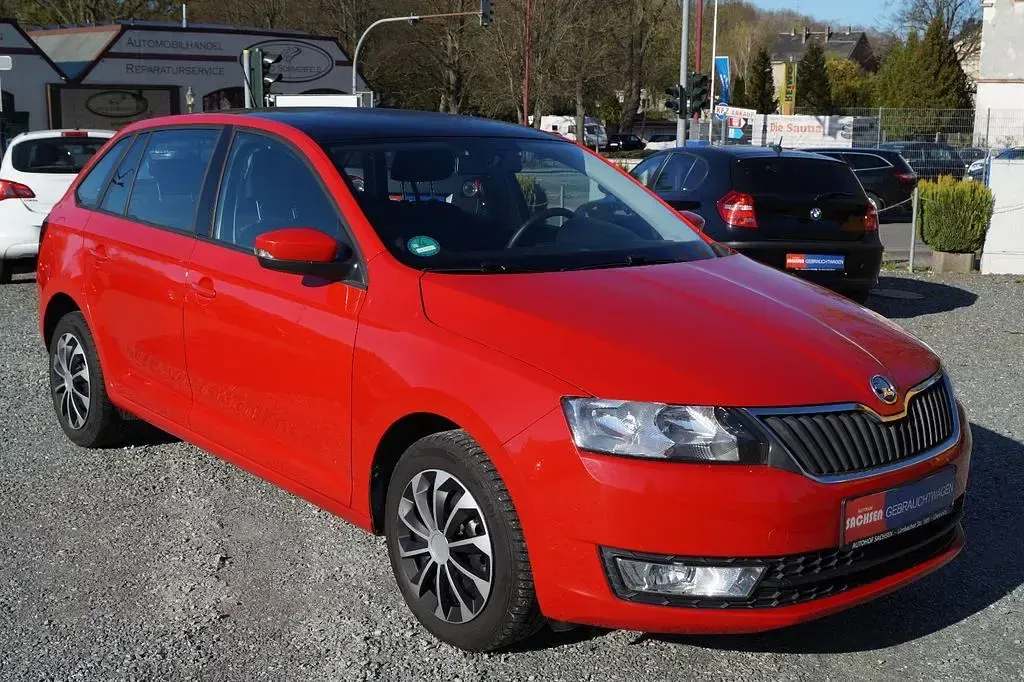 Gebraucht Skoda Rapid Cool Edition 90 PS (66 kW) 2016 Rot Kleinwagen